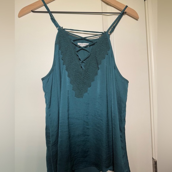 love on a hanger Tops - Crisscross lace neck teal‎ top